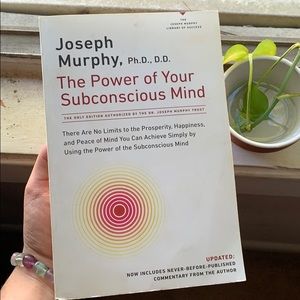 ❌SOLD❌ Soft Cover book🌸